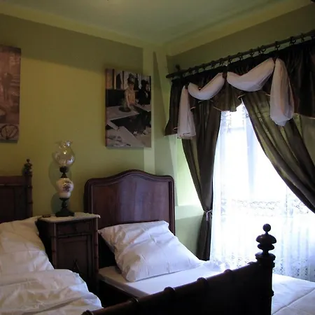 Farm stay Dwor Feillow Gdow